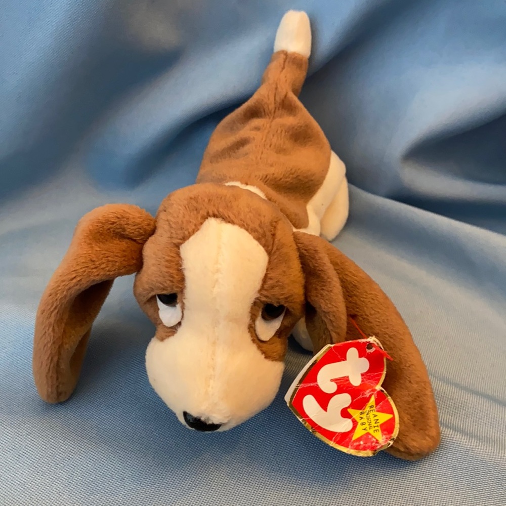 Beanie Baby ‘Tracker’ the basset hound 1998